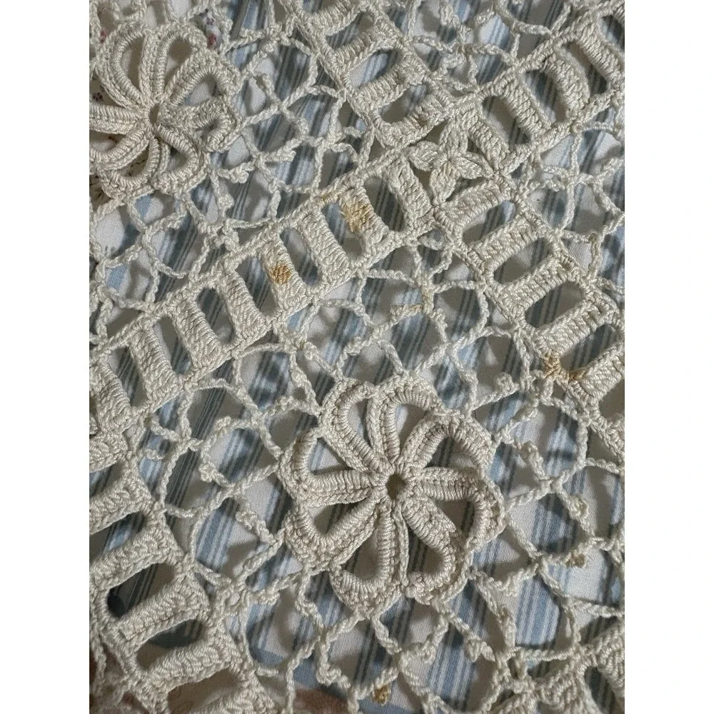 Vintage Hand Crocheted‎ Tablecloth/Coverlet 58